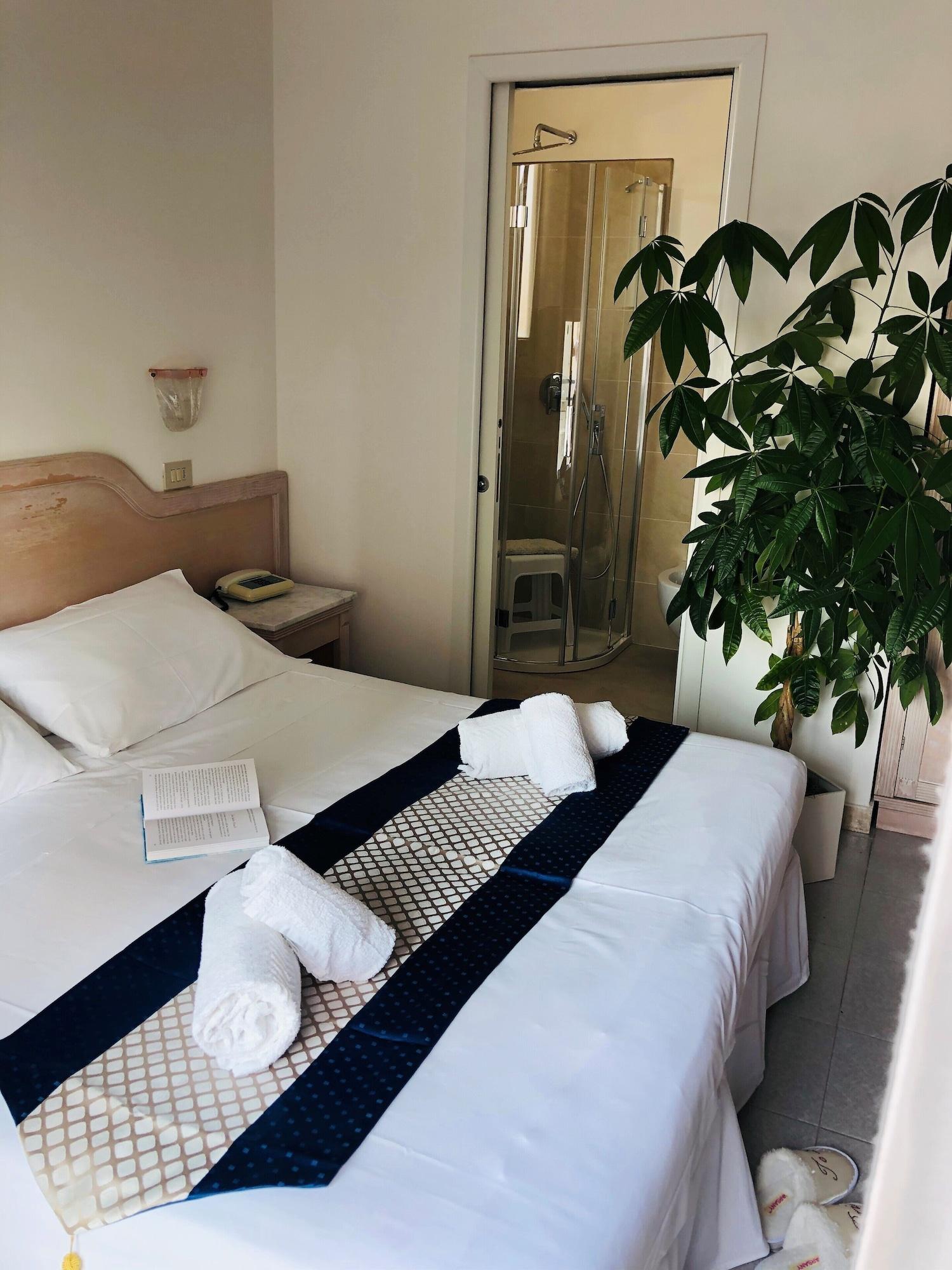 Hotel Margherita ลิโดดิเยโซโล ภายนอก รูปภาพ