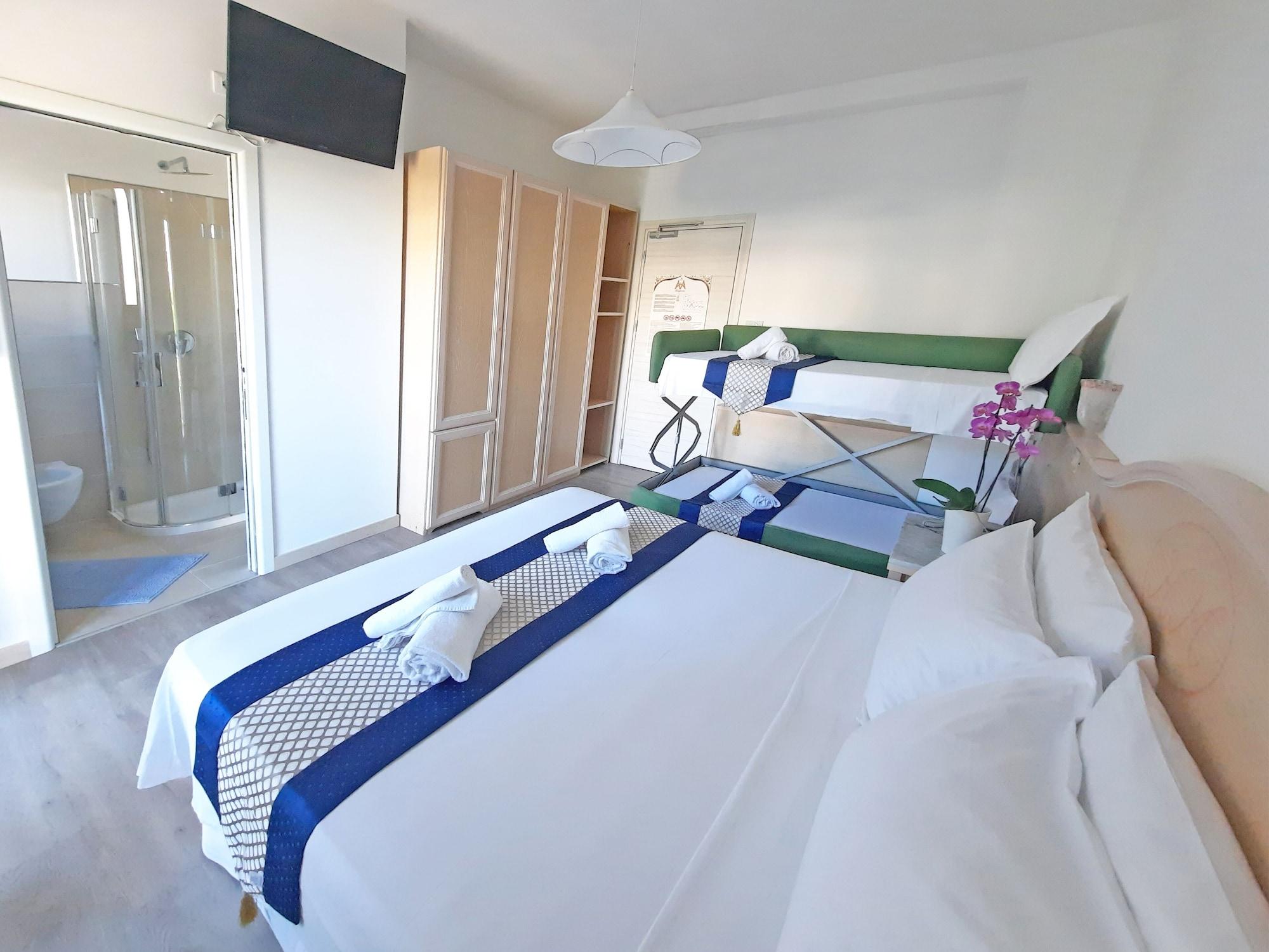 Hotel Margherita ลิโดดิเยโซโล ภายนอก รูปภาพ