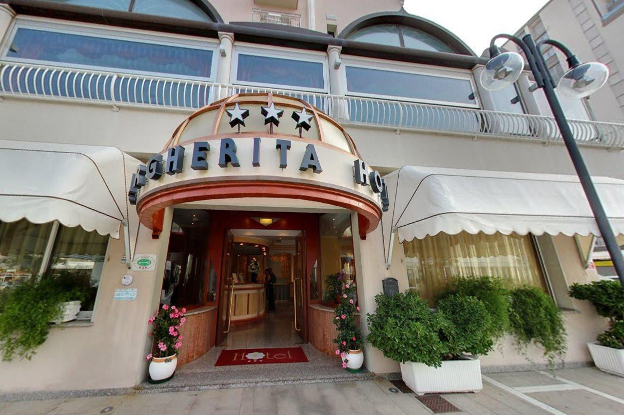 Hotel Margherita ลิโดดิเยโซโล ภายนอก รูปภาพ